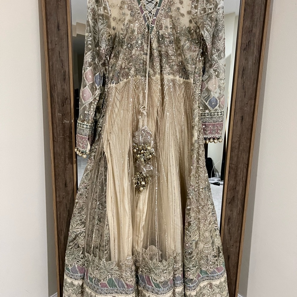 Baroque formal gown - Picture 6 of 11
